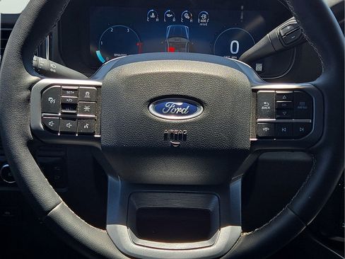 Used 2025 Ford F250 Lariat w/ Lariat Ultimate Package AWD/4WD image 10
