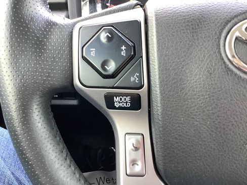 Used 2020 Toyota 4Runner SR5 Premium AWD/4WD image 46