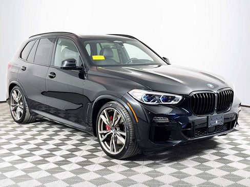 Used 2021 BMW X5 M50i w/ Executive Package image 3