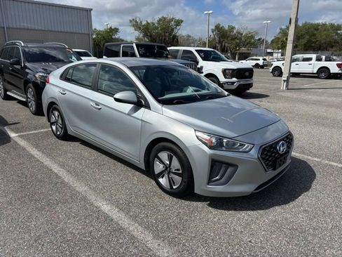 Used 2020 Hyundai Ioniq Blue image 2