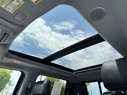 Used 2023 Ford F250 Lariat w/ Lariat Ultimate Package image 8