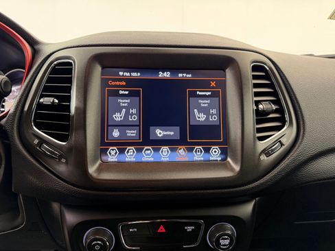 Used 2020 Jeep Compass Trailhawk w/ Cold Weather Group image 24