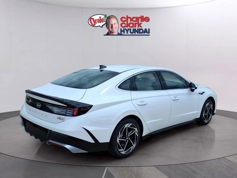 New 2026 Hyundai Sonata SEL FWD image 5