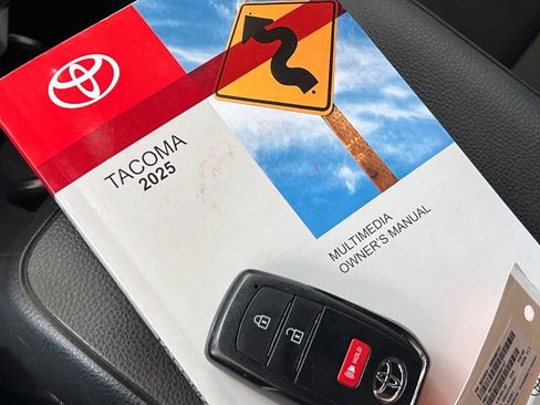 Certified 2025 Toyota Tacoma SR5 AWD/4WD image 12