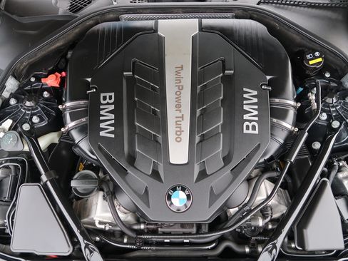 Used 2016 BMW 550i Sedan RWD image 46