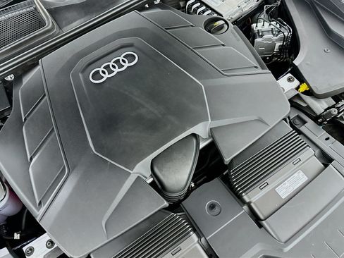 Used 2022 Audi Q8 Premium Plus w/ Premium Plus Package AWD/4WD image 33