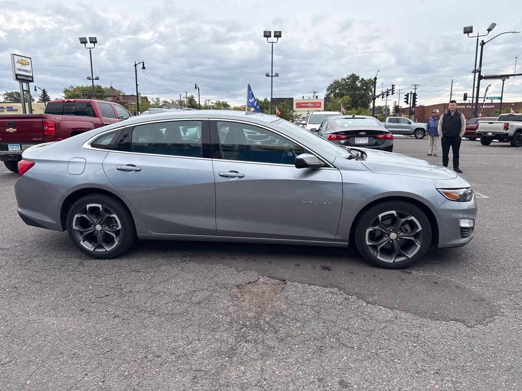 Used 2024 Chevrolet Malibu LT FWD image 8