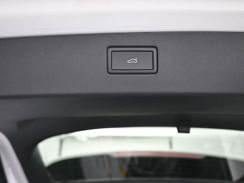 New 2026 Volkswagen Tiguan SE AWD/4WD image 41