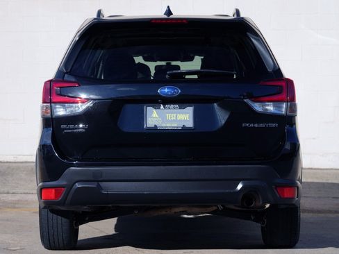 Used 2022 Subaru Forester Premium AWD/4WD image 10