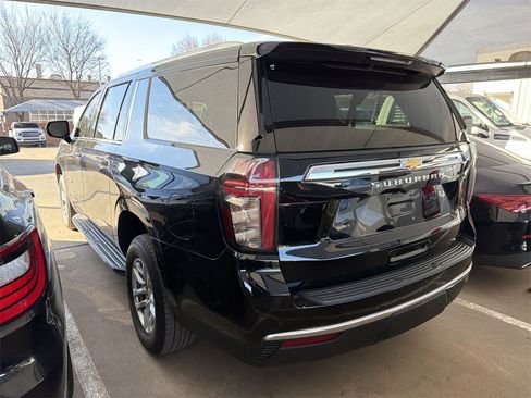 Used 2023 Chevrolet Suburban LS image 4