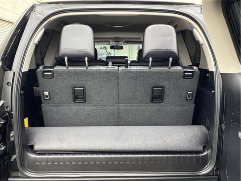 Used 2016 Lexus GX 460 w/ Comfort Package AWD/4WD image 33