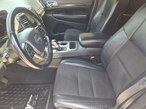 Used 2021 Jeep Grand Cherokee Laredo X RWD image 13