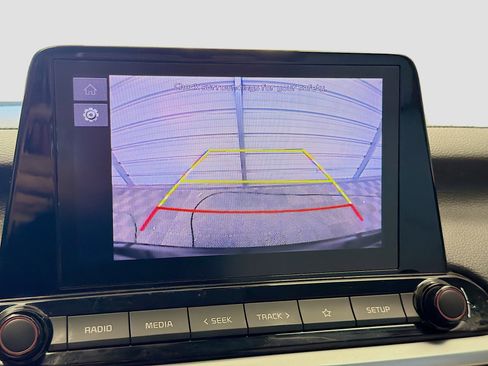 Used 2022 Kia Forte LXS w/ LXS Technology Package image 16