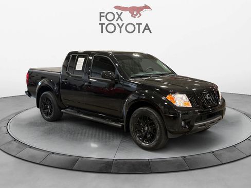Used 2021 Nissan Frontier SV w/ Midnight Edition Floor Mats AWD/4WD image 8