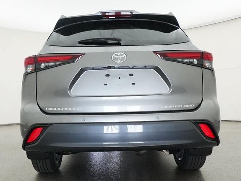 New 2026 Toyota Highlander Limited AWD/4WD image 23
