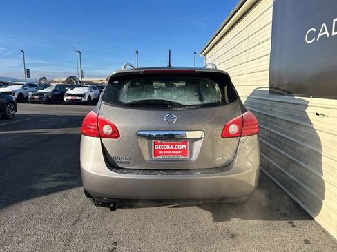 Used 2015 Nissan Rogue S w/ Convenience Package image 6