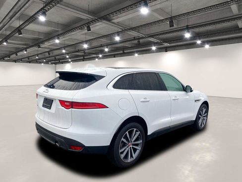 Used 2018 Jaguar F-PACE Prestige image 7