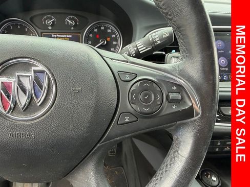 Used 2020 Buick Enclave Essence FWD image 29