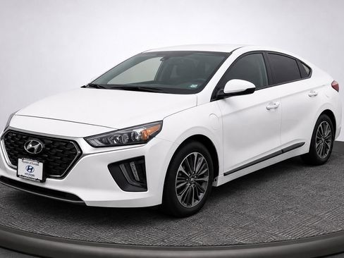 Used 2021 Hyundai Ioniq SE FWD image 1