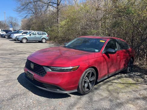 Used 2023 Honda Accord Sport image 7