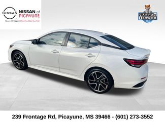 Used 2025 Nissan Sentra SR FWD video 3