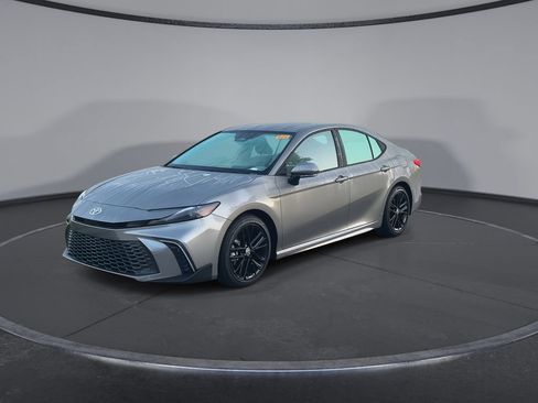 Certified 2026 Toyota Camry SE FWD image 4