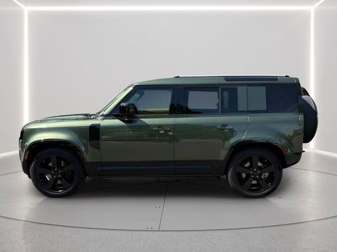 New 2026 Land Rover Defender 110 X-Dynamic SE AWD/4WD image 2