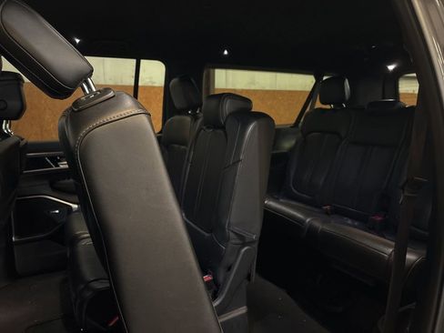 Used 2024 Jeep Wagoneer L Series II w/ Flexible Seating Group AWD/4WD image 46