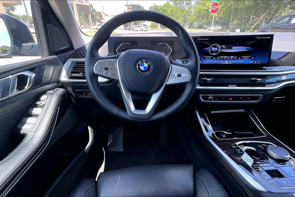 Used 2026 BMW X7 xDrive40i AWD/4WD image 7