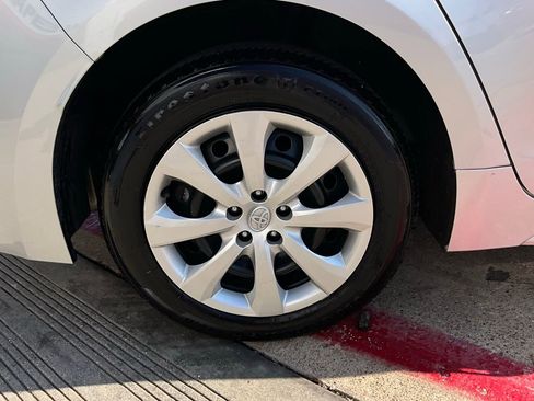 Used 2025 Toyota Corolla LE image 9