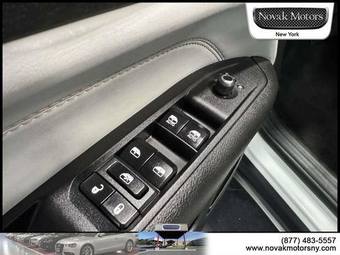 Used 2023 Jeep Compass Limited w/ Sun and Sound Group AWD/4WD image 19