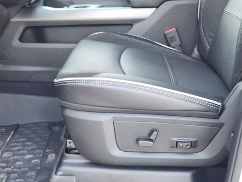 New 2026 RAM 2500 Laramie w/ Night Edition image 22