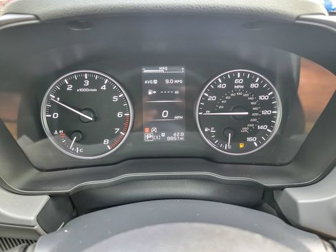 Certified 2025 Subaru Crosstrek 2.5i Premium AWD/4WD image 11