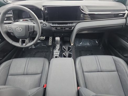 Used 2025 Toyota Camry XSE w/ Premium Plus Package image 9