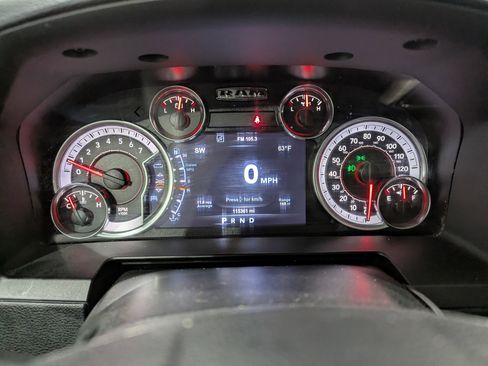 Used 2018 RAM 2500 Laramie w/ Sport Appearance Group image 17