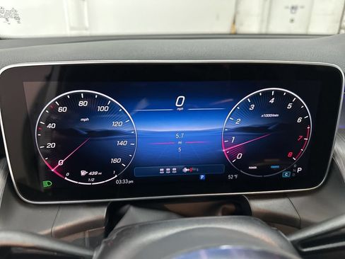 Used 2026 Mercedes-Benz GLC 300 image 12