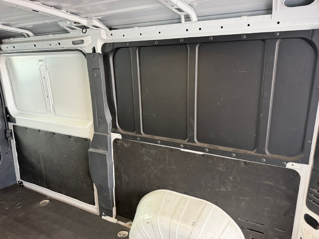 Used 2025 RAM ProMaster 2500 w/ Convenience Group FWD image 28