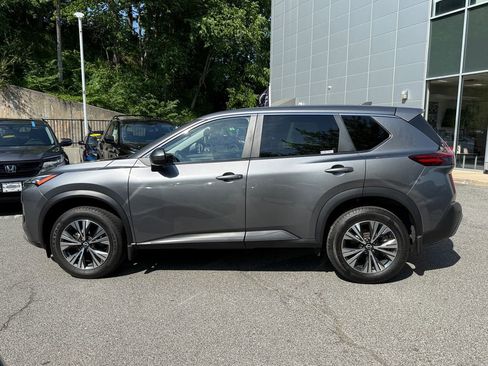 Used 2023 Nissan Rogue SV AWD/4WD image 3