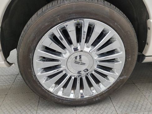 Used 2015 Lincoln Navigator 2WD w/ Equipment Group 101A Reserve image 31