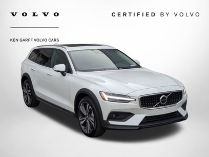 Certified 2025 Volvo V60 B5 Cross Country Plus