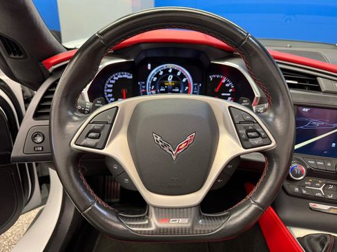 Used 2015 Chevrolet Corvette Z06 w/ 3LZ Preferred Equipment Group RWD image 18