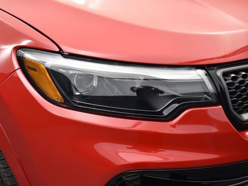 Used 2024 Jeep Compass Limited image 29