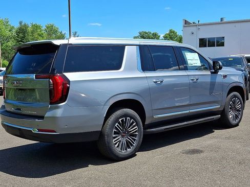 New 2026 GMC Yukon XL Elevation w/ Elevation Premium Package AWD/4WD image 4