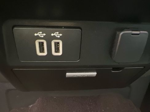 Used 2017 Ford F150 Lariat w/ Trailer Tow Package AWD/4WD image 16