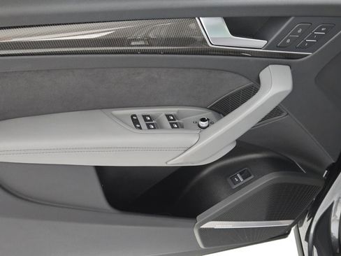 Used 2024 Audi SQ5 Premium Plus w/ Premium Plus Package image 22