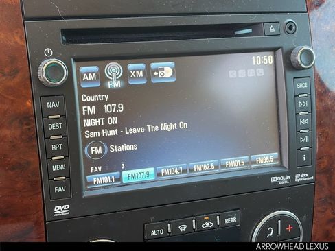 Used 2012 Chevrolet Suburban LT AWD/4WD image 21