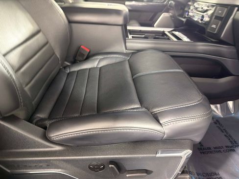 Used 2025 Ford F350 Platinum AWD/4WD image 23