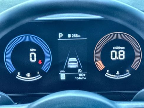 Used 2025 Hyundai Kona SE FWD image 16