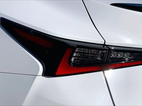 Used 2023 Lexus IS 350 F Sport image 32