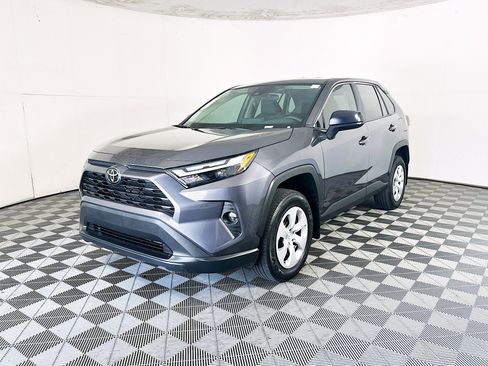 Certified 2025 Toyota RAV4 LE FWD image 7